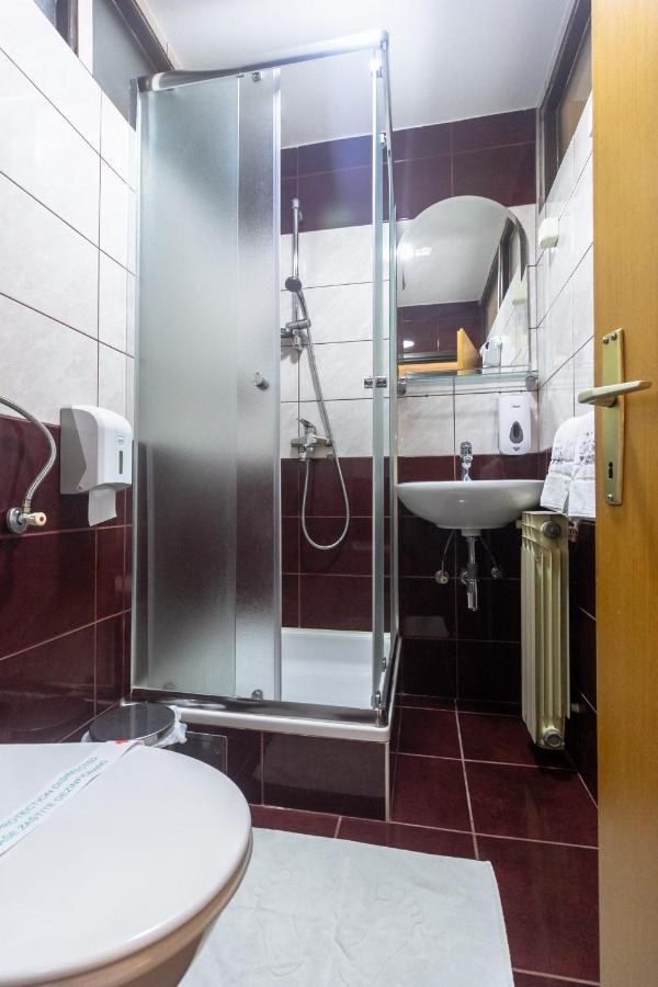 Motel Atos 락타치 외부 사진