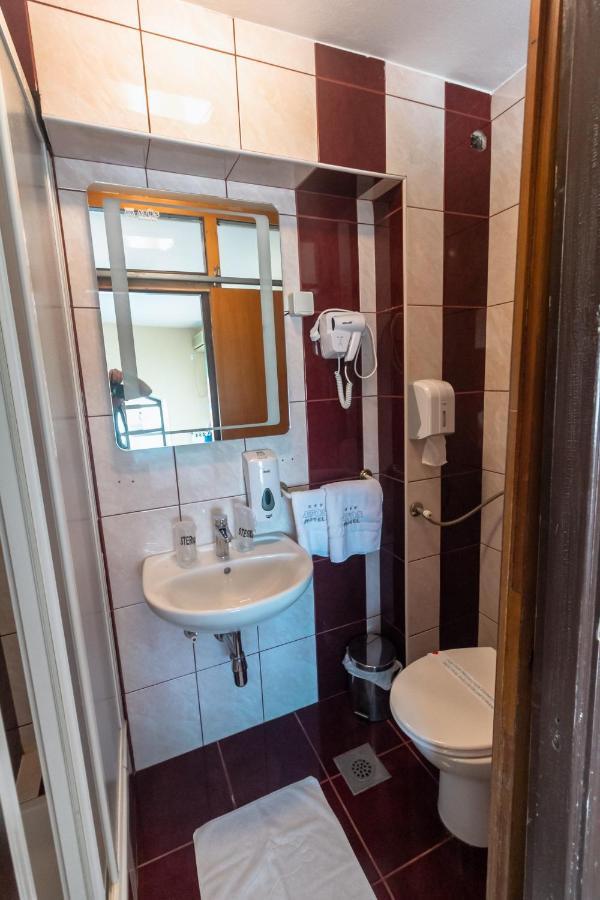 Motel Atos 락타치 외부 사진