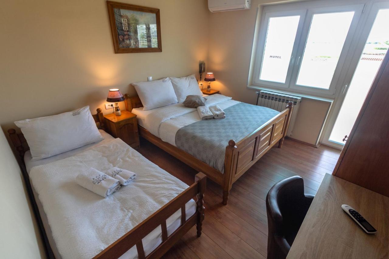 Motel Atos 락타치 외부 사진