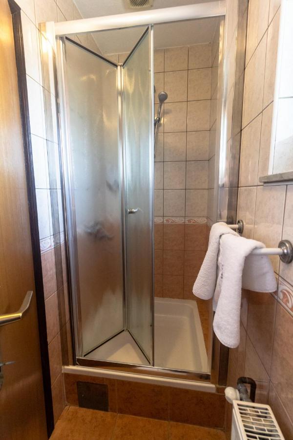 Motel Atos 락타치 외부 사진