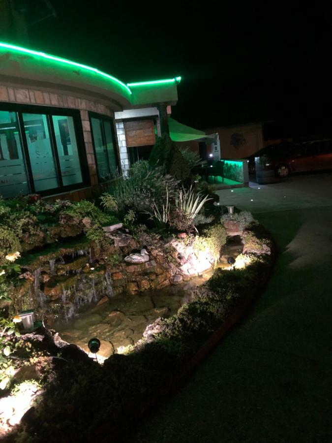 Motel Atos 락타치 외부 사진